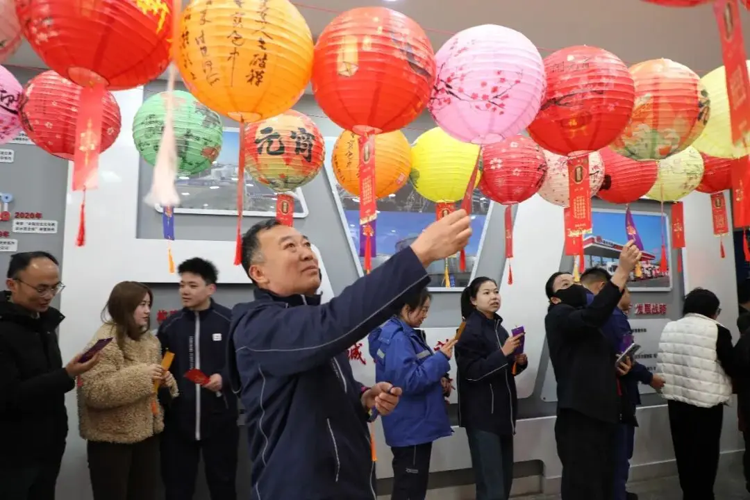 Spotkanie świętuje wiosenne ciepło