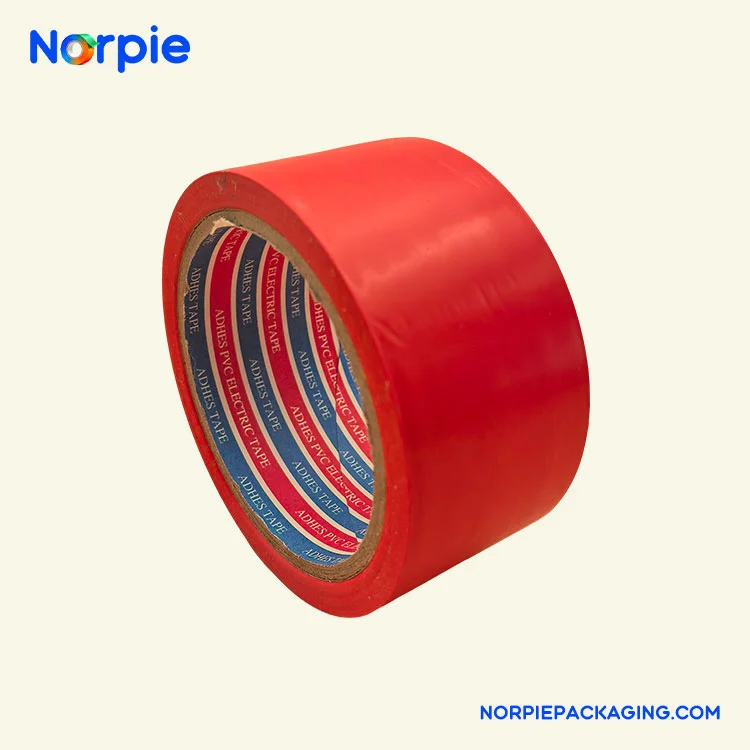 Czysta czerwona taśma ostrzegawcza